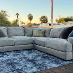 Raymour Flanigan Carter 3-Piece Sectional