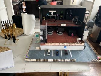 Handmade Miniature Hair Salon / Barber Shop Diorama