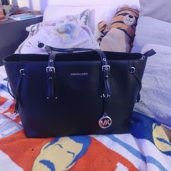 Michael Kors Women's Large Purse 