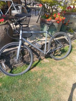 Cannondale Urban Xcape Hybrid Bike