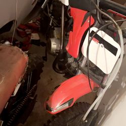 1 SSR 125cc and 1 xmotor 125cc dirt bike deal package