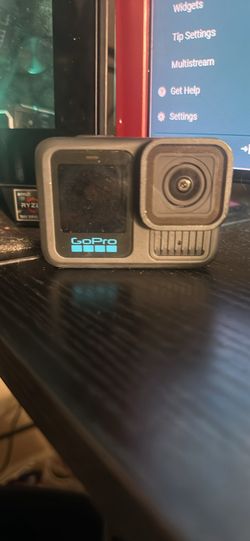 GoPro hero 13 and accessories