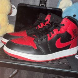 Selling Jordan’s 4’ And 1 The 4’s Come With The Box 