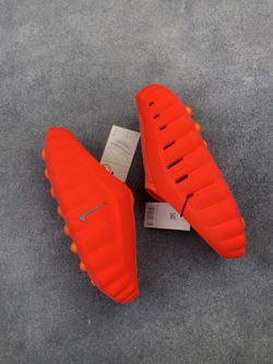 Nike Mind 001