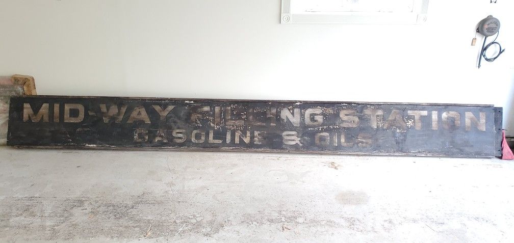 Authentic Mid-Way Auto Gasoline Station Vintage Signs Metal, Wood Plastic LARGE Signs Bundle & Famous Companies