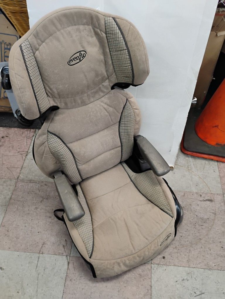 Hi back Even Flow booster seat