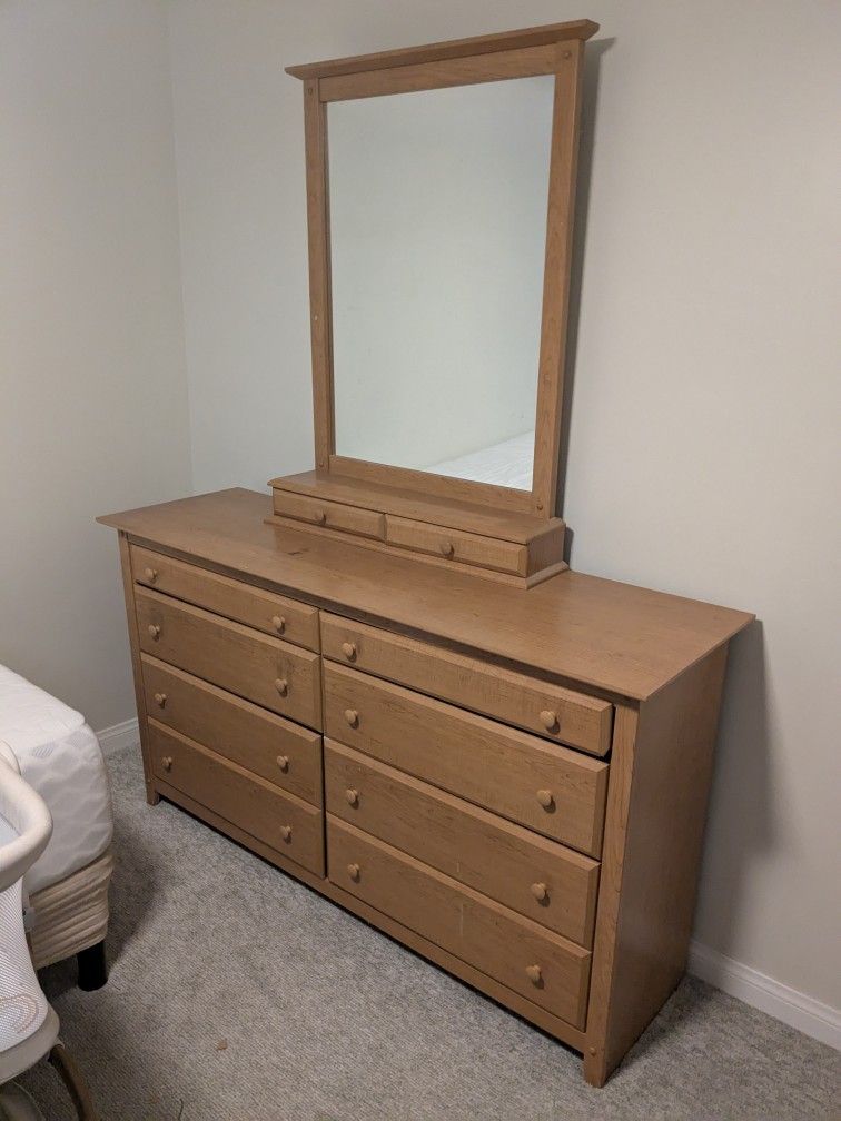 Free Dresser 2 Pieces (Dresser And Mirror)