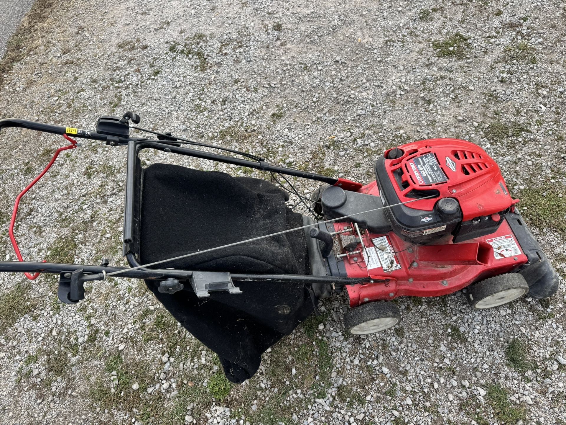 TROY BILT CSV 070 LEAF VACUUM $100