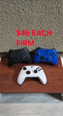 XBOX ONE CONTROLLERS, GREAT CONDITION, FIRM PRICE, READ DESCRIPTION