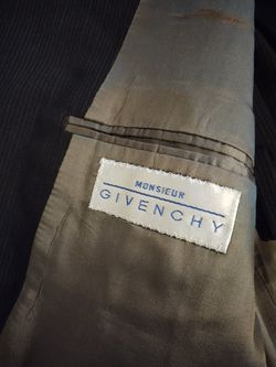 Men Monsieur Givenchy Classic Style Suit for Sale in Manteca, CA - OfferUp