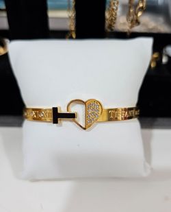 New Braclet Bangel (Jewlery)