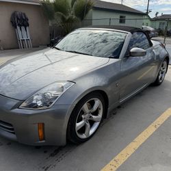 2006 Nissan 350Z Enthusiast Convertible (6-speed manual) with only 69,000