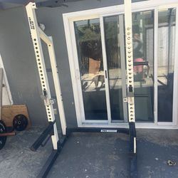 Squat rack