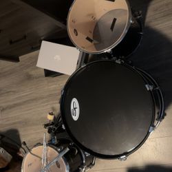 Drum set 
