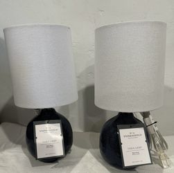 Table Lamp / Lamparas De Mesa