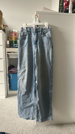 Hollister, high rise light washed dad jeans, size 00s w24 short in women