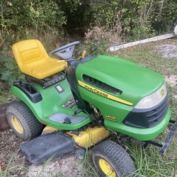 John Deer Riding Lawn Mower 
