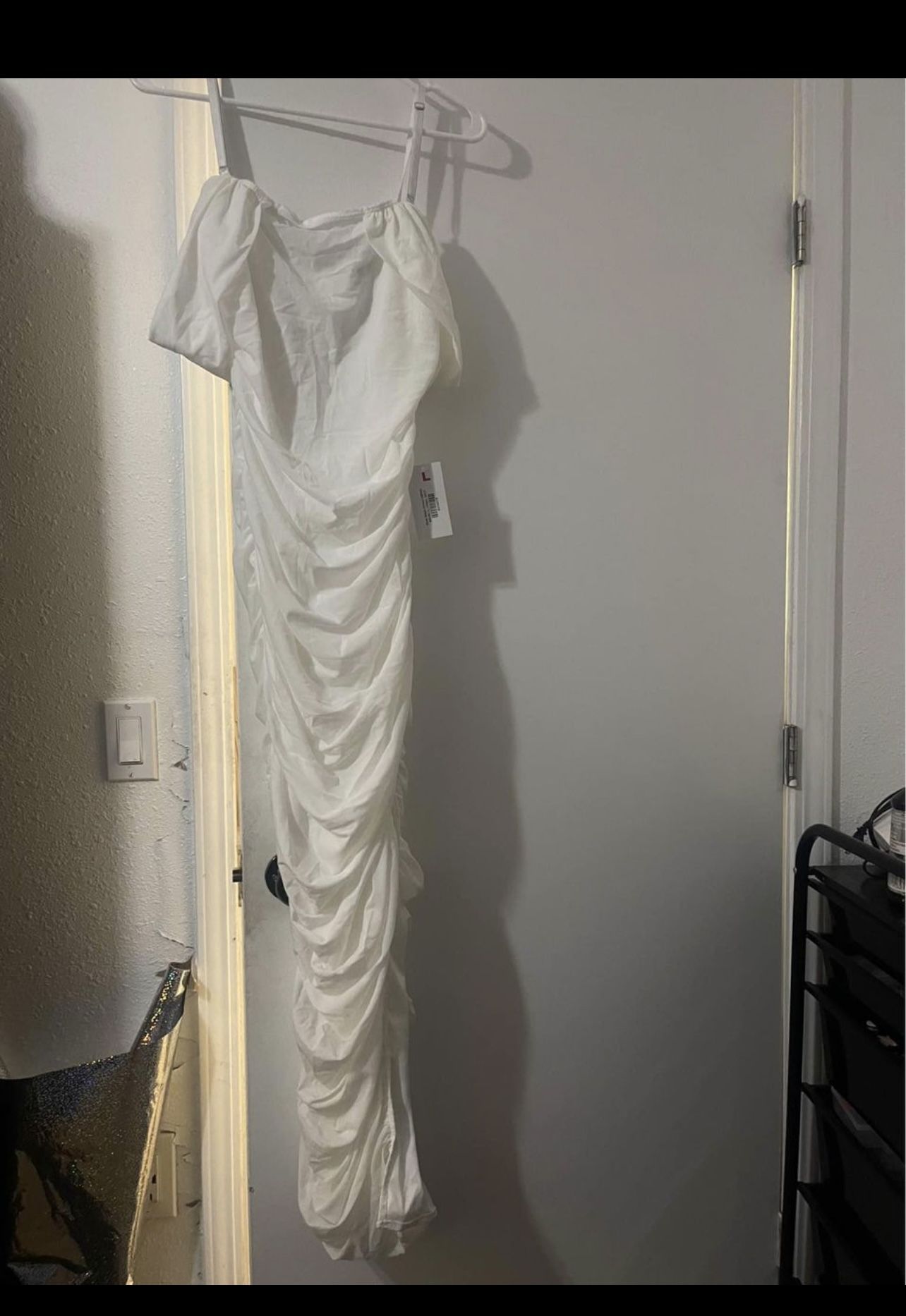 White Dress for Sale in El Monte, CA OfferUp