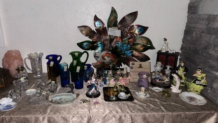 Estate sale Fri-sun 9-3