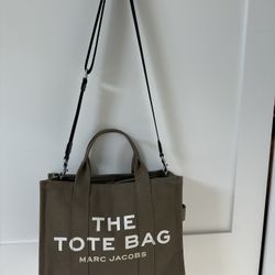 Marc Jacobs Medium Tote Bag