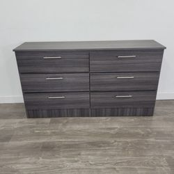 New Dresser - Nueva Cómoda 