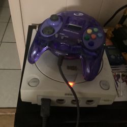 Sega Dreamcast Console With Cables Memory Card 1 Game And Controller 