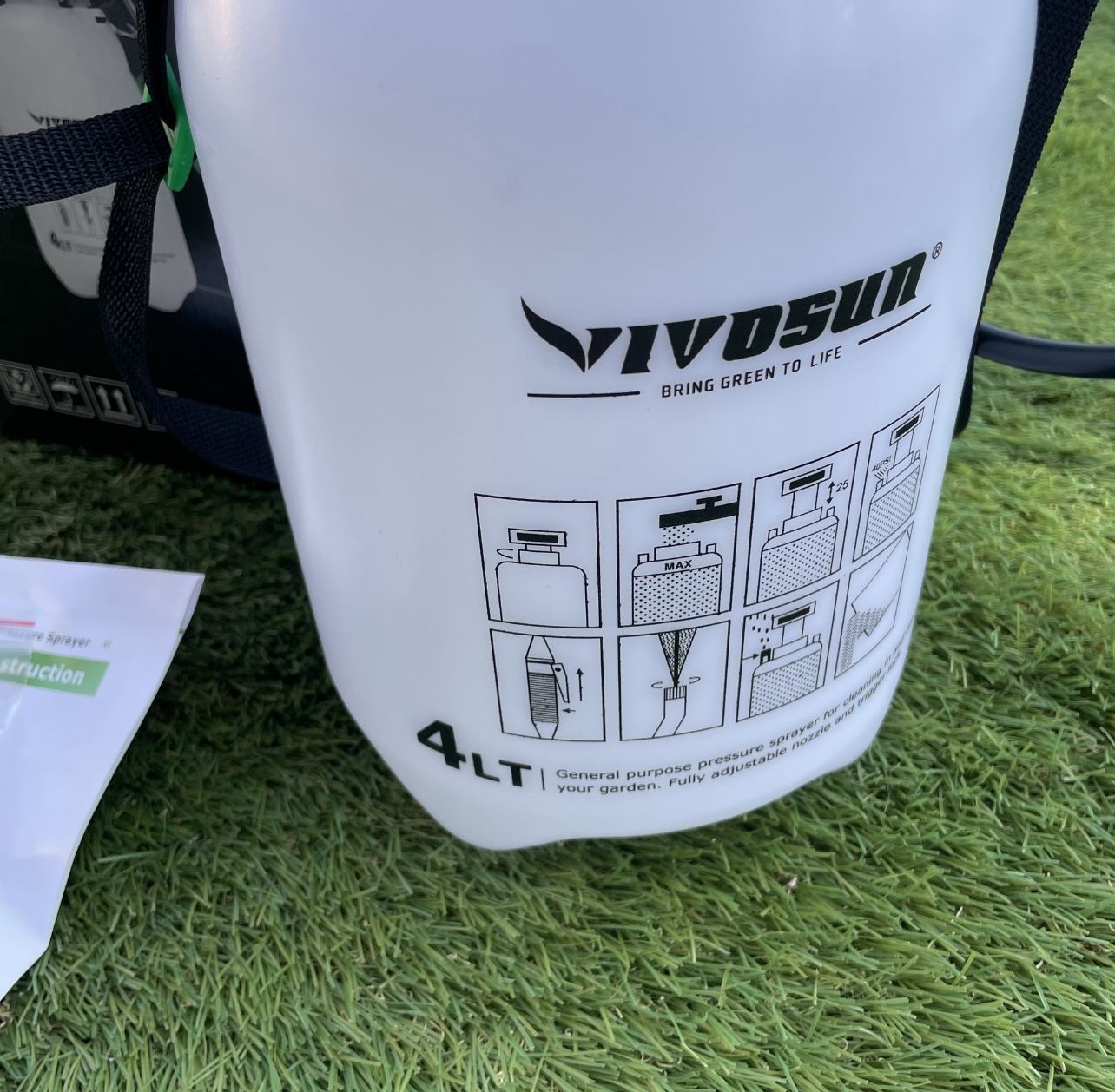 New In Box VIVOSUN 1 Gallon Pump Pressure Sprayer, 4L Pressurized Lawn & Garden Water Spray