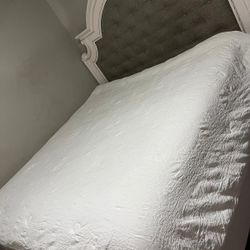 Selling King Size Bed , With Chest 