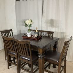 High Table With 6 Chairs & Seat Covers / Comedor De Mesa Alta Y 6 Sillas 