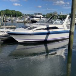 1987 Bayliner 2550 Cierra Sunbridge