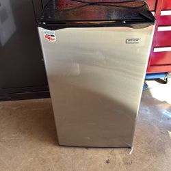 Mini Frig