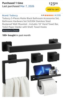 Bathroom accessories set