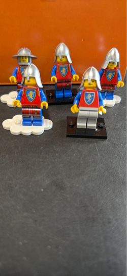 5 Lego Castle Minifigures