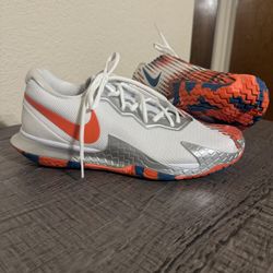 Nike Kyrie Basketball Shoes – Size 11