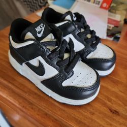 Baby NIKE Panda Sneakers