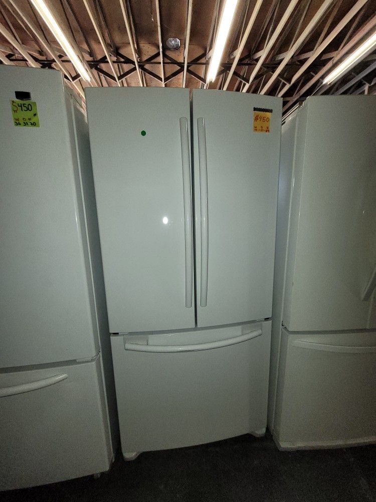 Samsu ng Refrigerat or Frid ge Fully Functional Ice maker inside