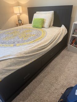 Queen bed and mattress