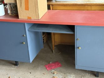 🎨 Retro Desk / Work Table with Storage