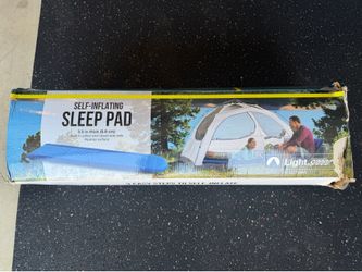 Self inflating sleeping pad