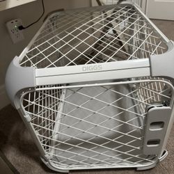 Diggs Evolv Dog Crate In Small