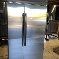 Refrigerator General Eléctric 42 Inches  8/1/8-7veintitres 2,1(25)
