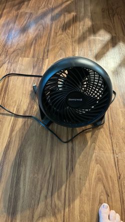 Honeywell fan, black, excellent condition