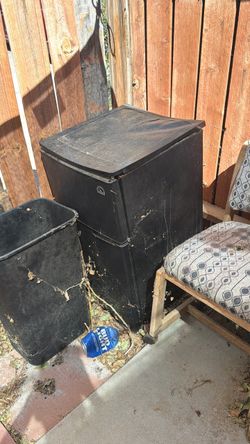 Fridge mini dnt work scrap metal