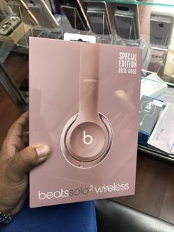 Beats solo 2 wireless new sealed in box