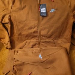 Nike Tracksuit 