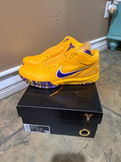 Kobe protro 4 lakers size 10.5 new