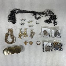 Assorted Jewelry Lot Costume Womens Earrings Ring Bracelets Chain USED