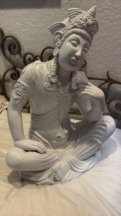 27” Tall X 21” Wide White Italian Glazed Ceramic or Pottery Art Zen Temple Goddess Deity Princess Statue. Female Buddha Made in Italy Decades Ago.
