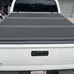 Toyota Tundra Bedcover  Folding Type