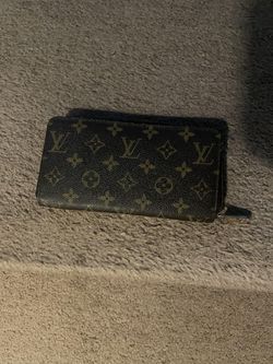 Louis Vuitton zippy wallet M42616(Barley Used) More 1/2 Off What